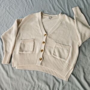 Cream V-Neck Cardigan